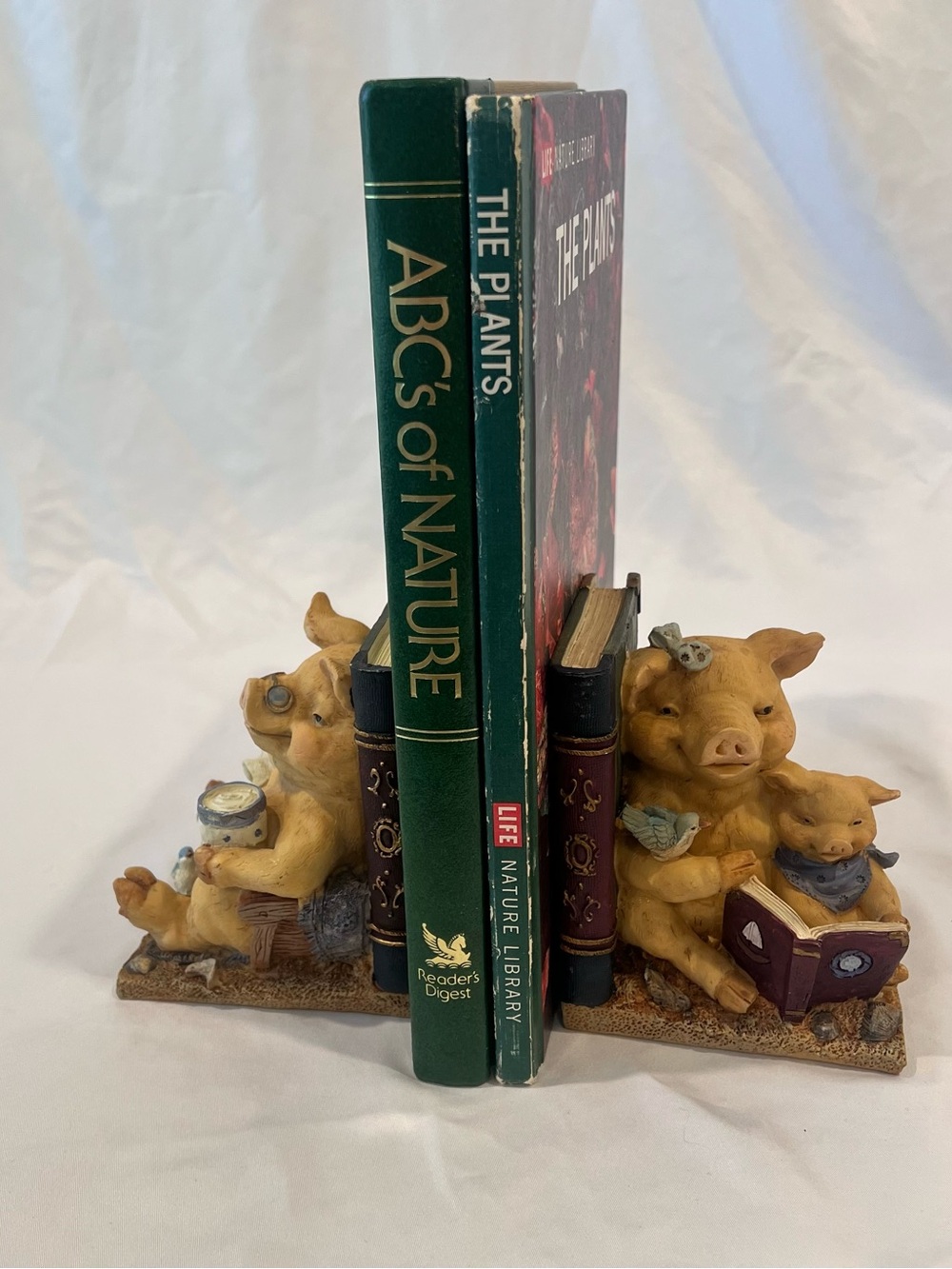 Pig Family Resin Bookends Cottage Farmhouse Decor